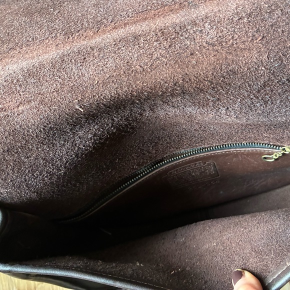 Vintage Coach Dark Brown Leather Shoulder Bag - Picture 6 of 11